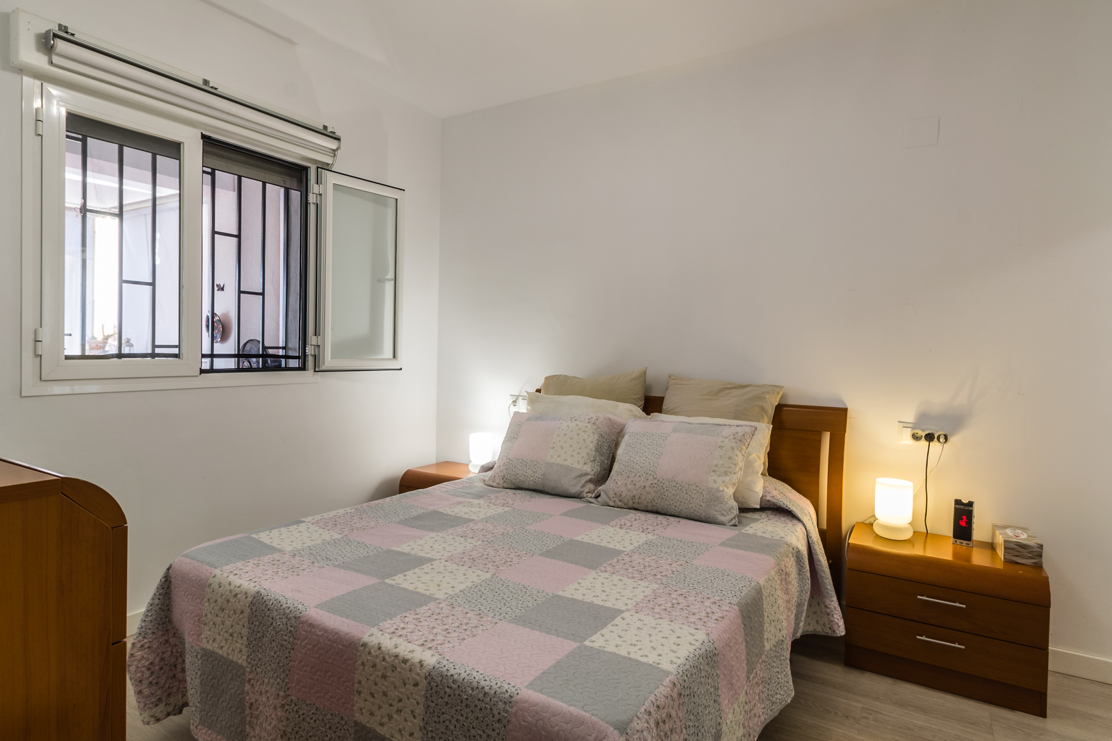 FANTSTICO APARTAMENTO CON GRAN TERRAZA EN MOTRIL