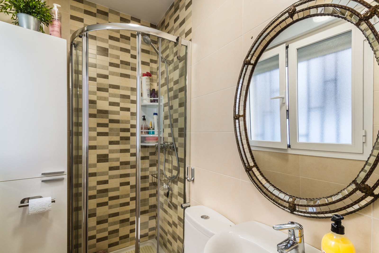 FANTSTICO APARTAMENTO CON GRAN TERRAZA EN MOTRIL