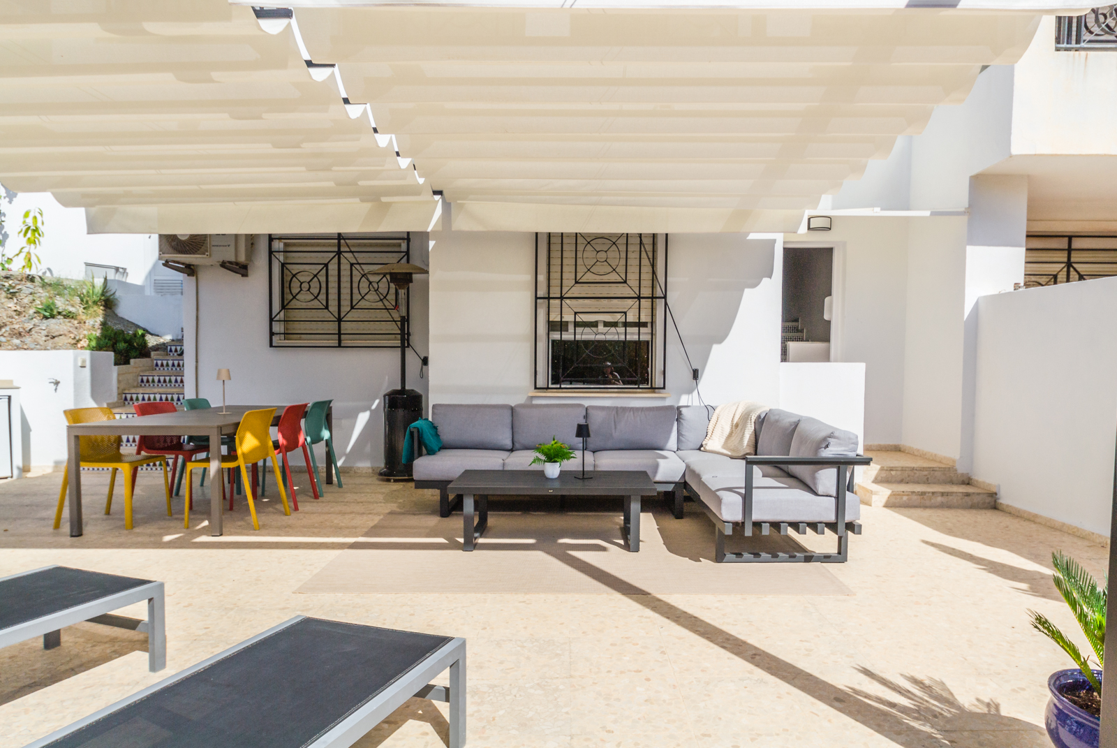 CASA CON PISCINA PRIVADA A 5 MINUTOS DEL CENTRO Y LA PLAYA