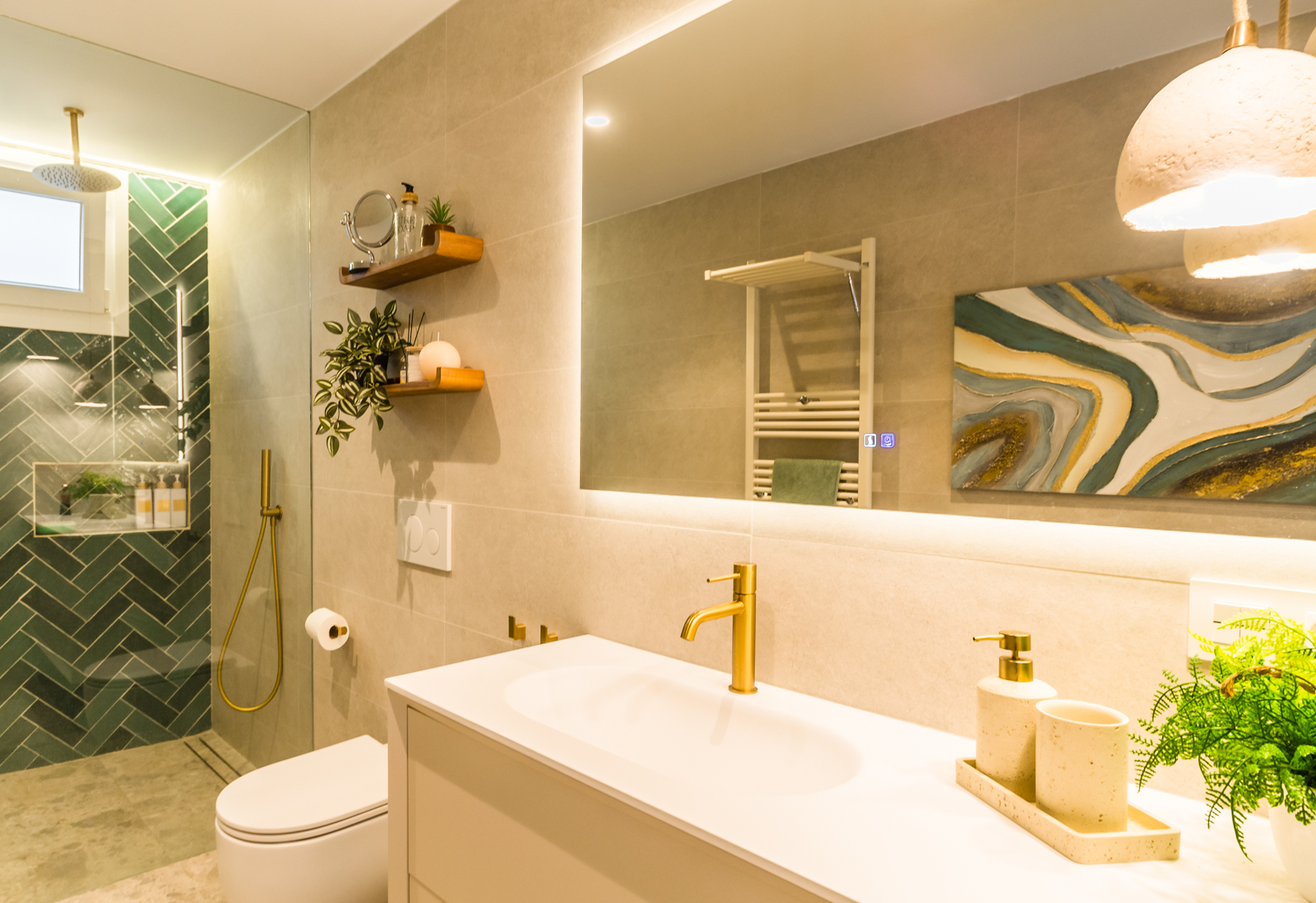 CASA CON PISCINA PRIVADA A 5 MINUTOS DEL CENTRO Y LA PLAYA