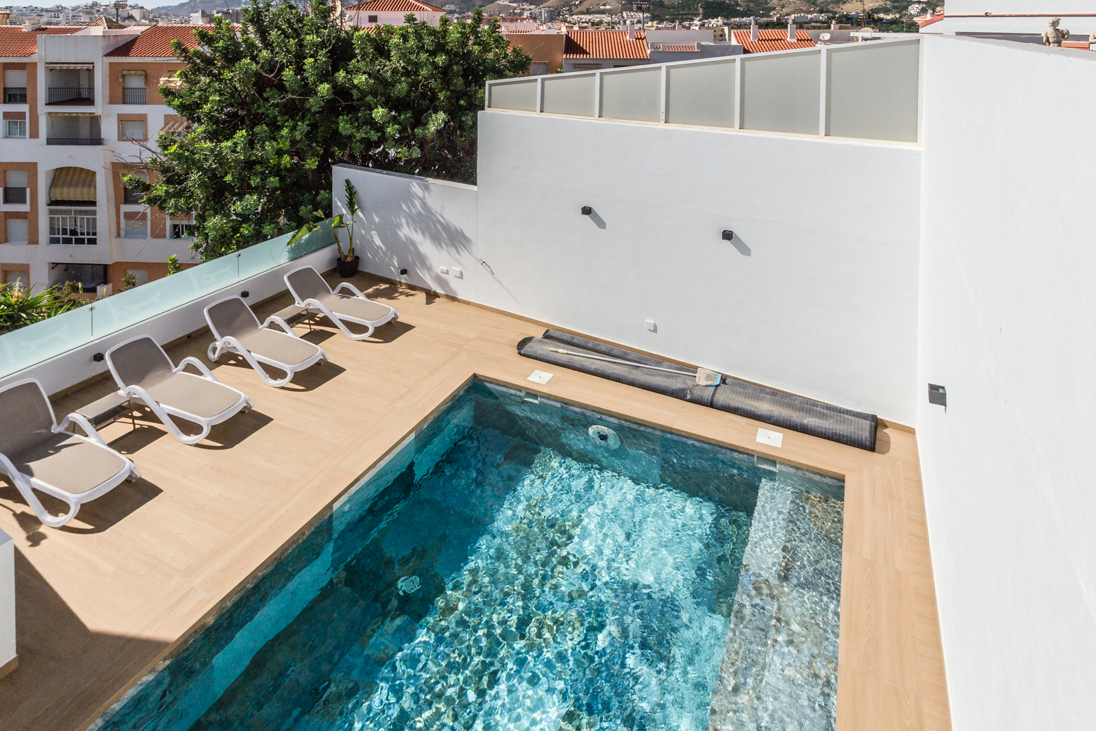 CASA CON PISCINA PRIVADA A 5 MINUTOS DEL CENTRO Y LA PLAYA