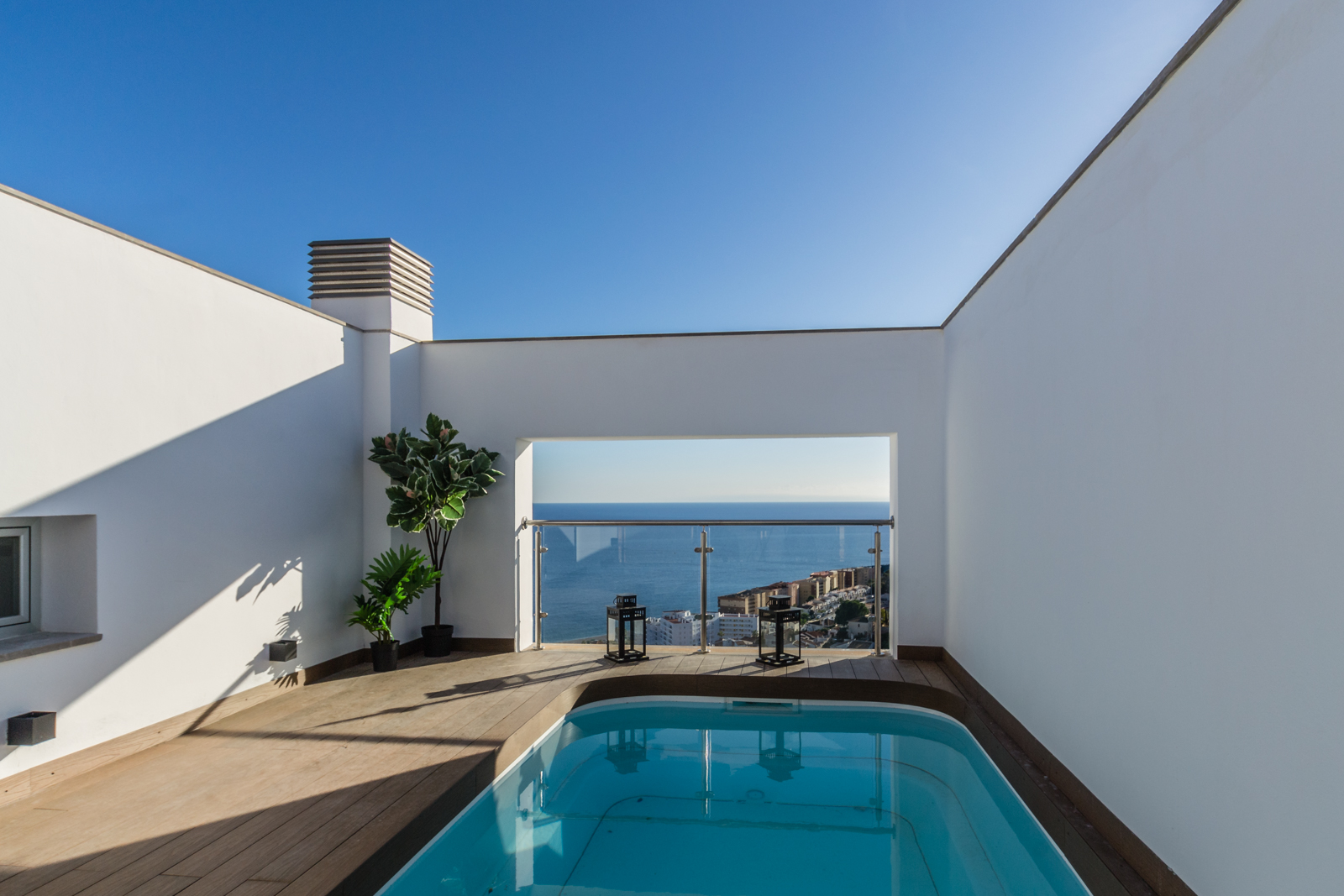 OBRA NUEVA EN LA COSTA TROPICAL: UBICACI�N, VISTAS Y RENTABILIDAD