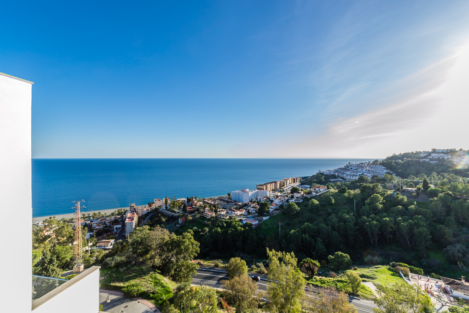 OBRA NUEVA EN LA COSTA TROPICAL: UBICACI�N, VISTAS Y RENTABILIDAD