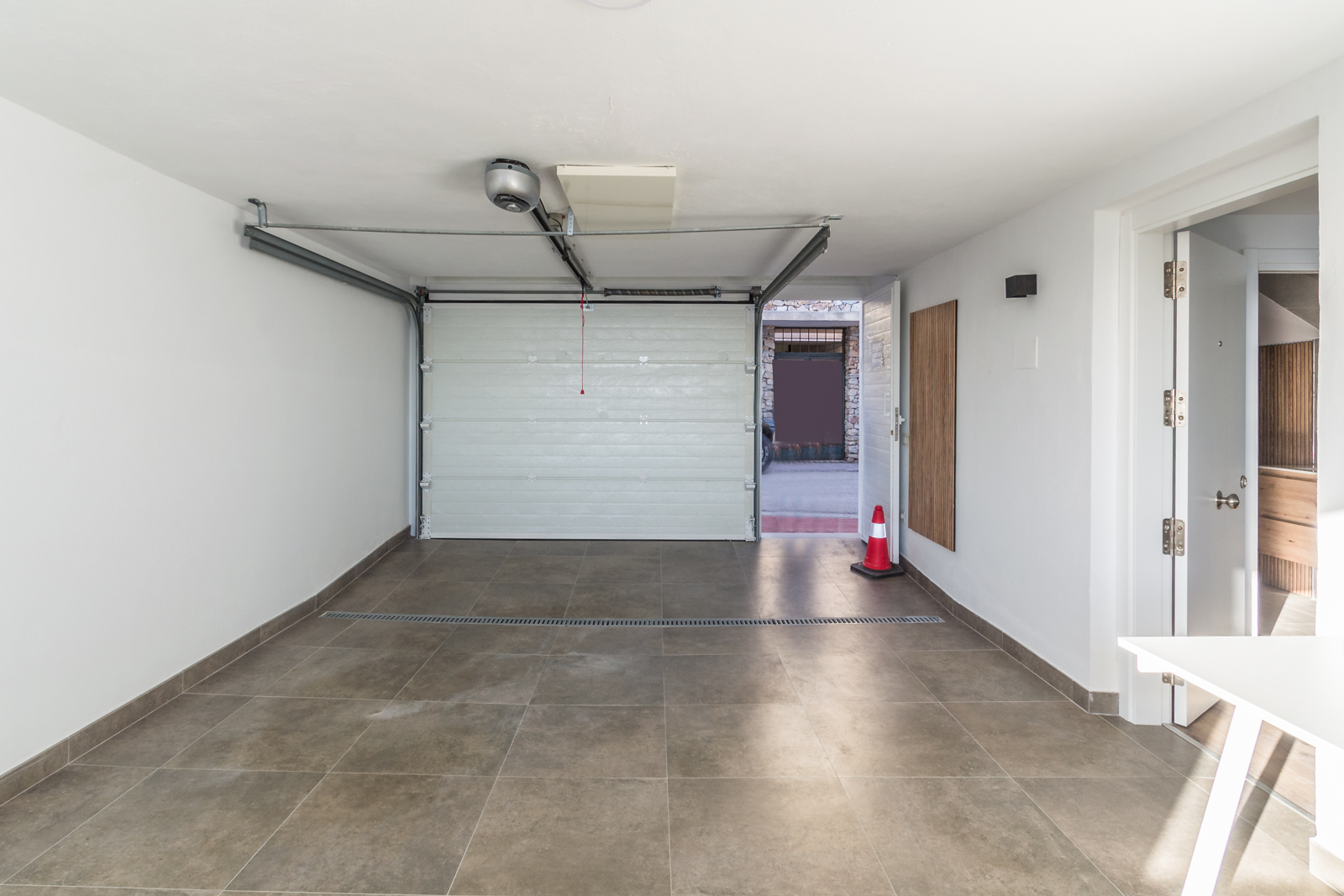 OBRA NUEVA EN LA COSTA TROPICAL: UBICACI�N, VISTAS Y RENTABILIDAD