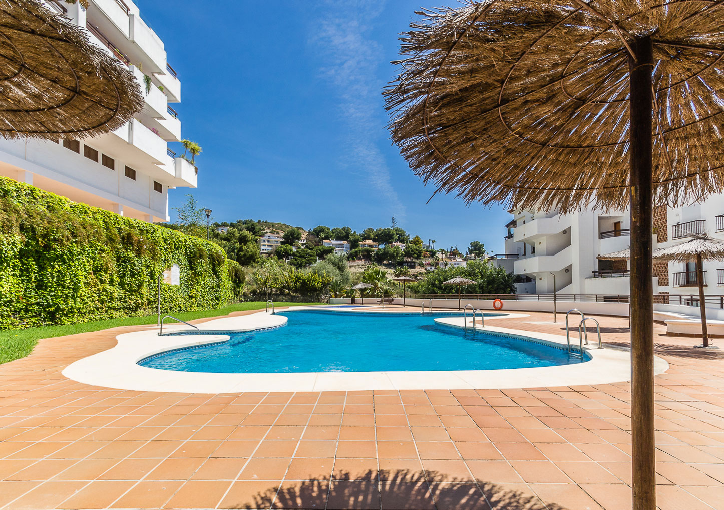 ATICO CON VISTAS AL MAR EN LA HERRADURA