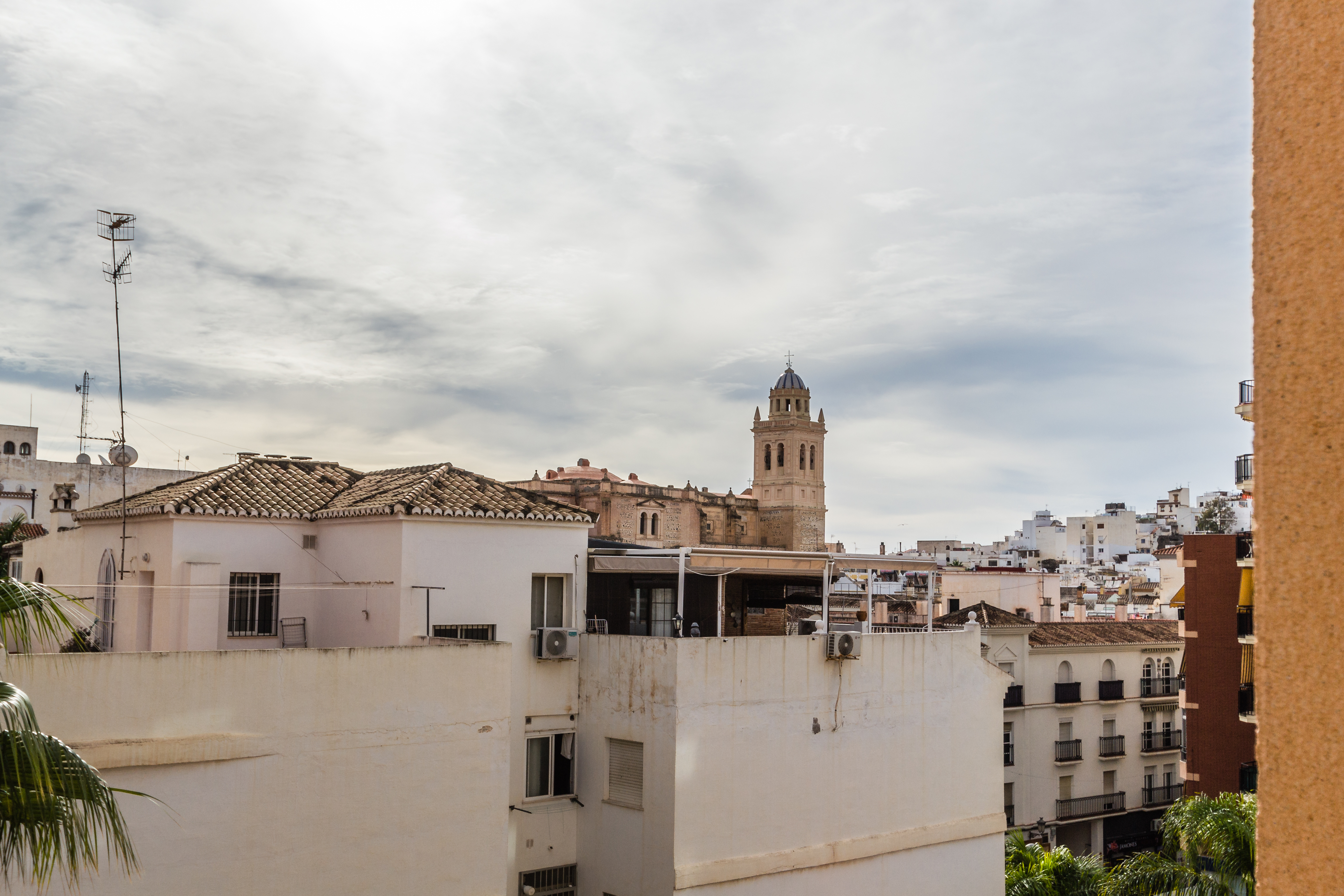 APARTAMENTO EN EL CENTRO DE ALMU��CAR