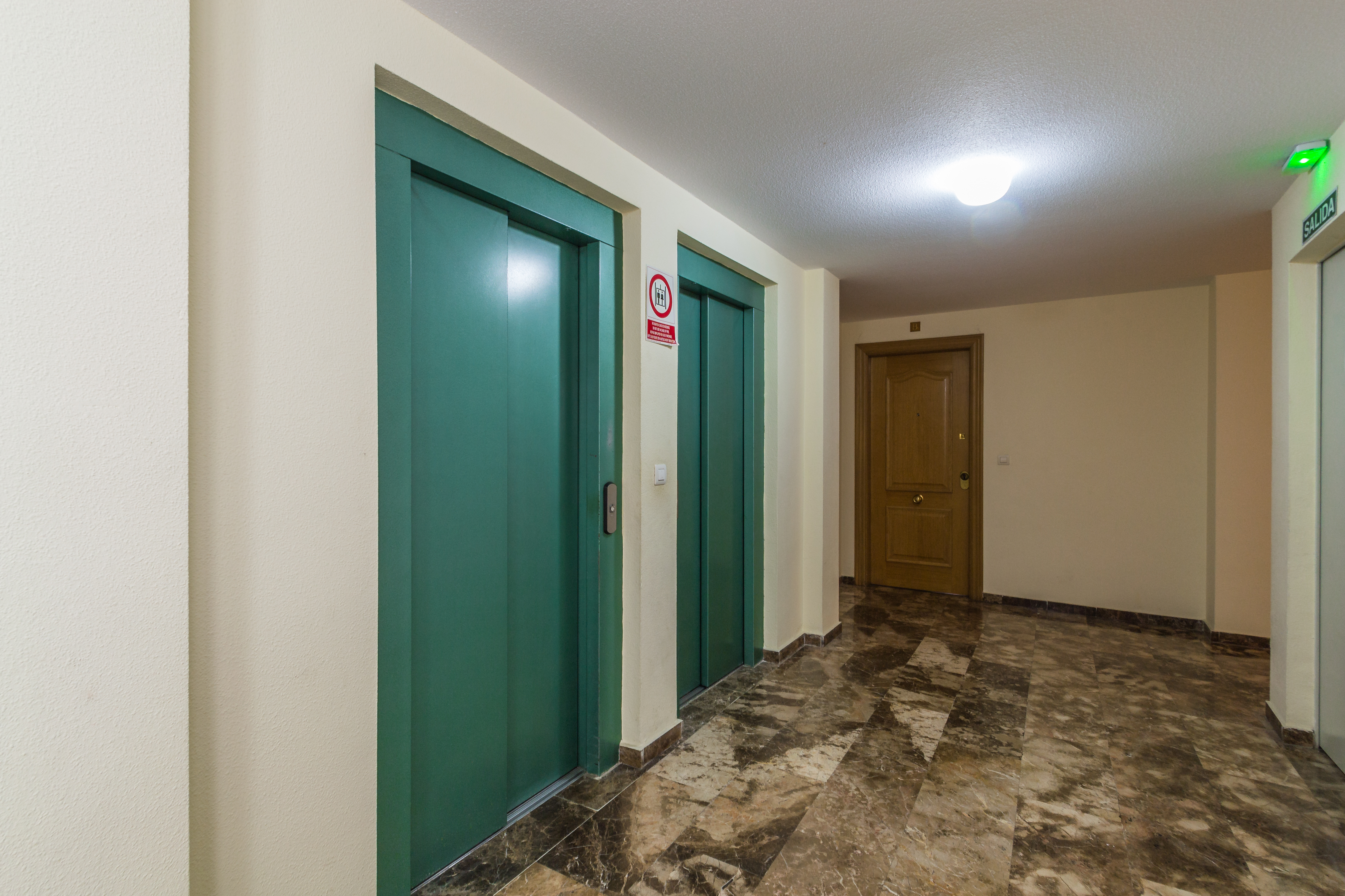 APARTAMENTO EN EL CENTRO DE ALMU��CAR