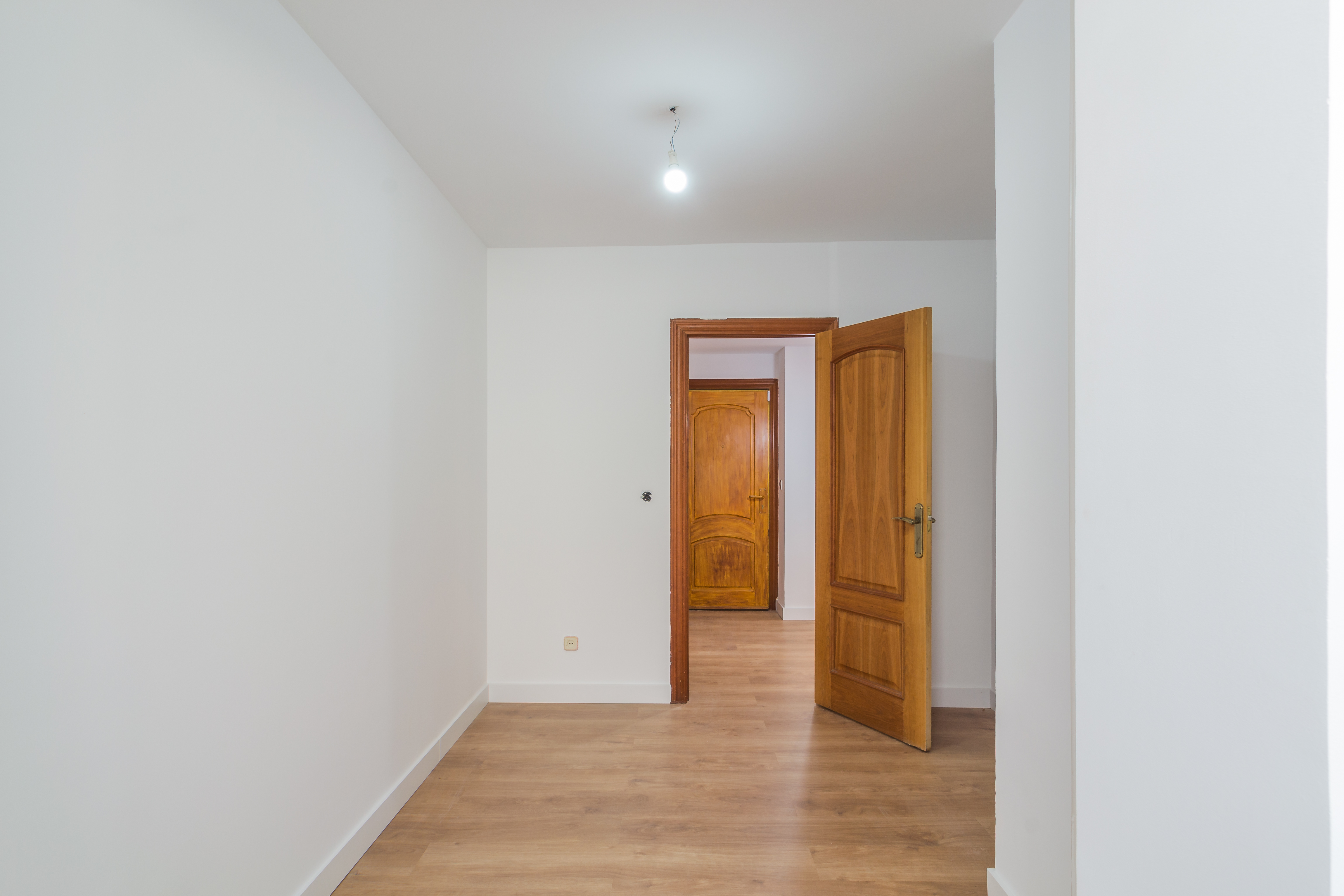 APARTAMENTO CON GRAN TERRAZA A 2 MINUTOS DE LA PLAYA