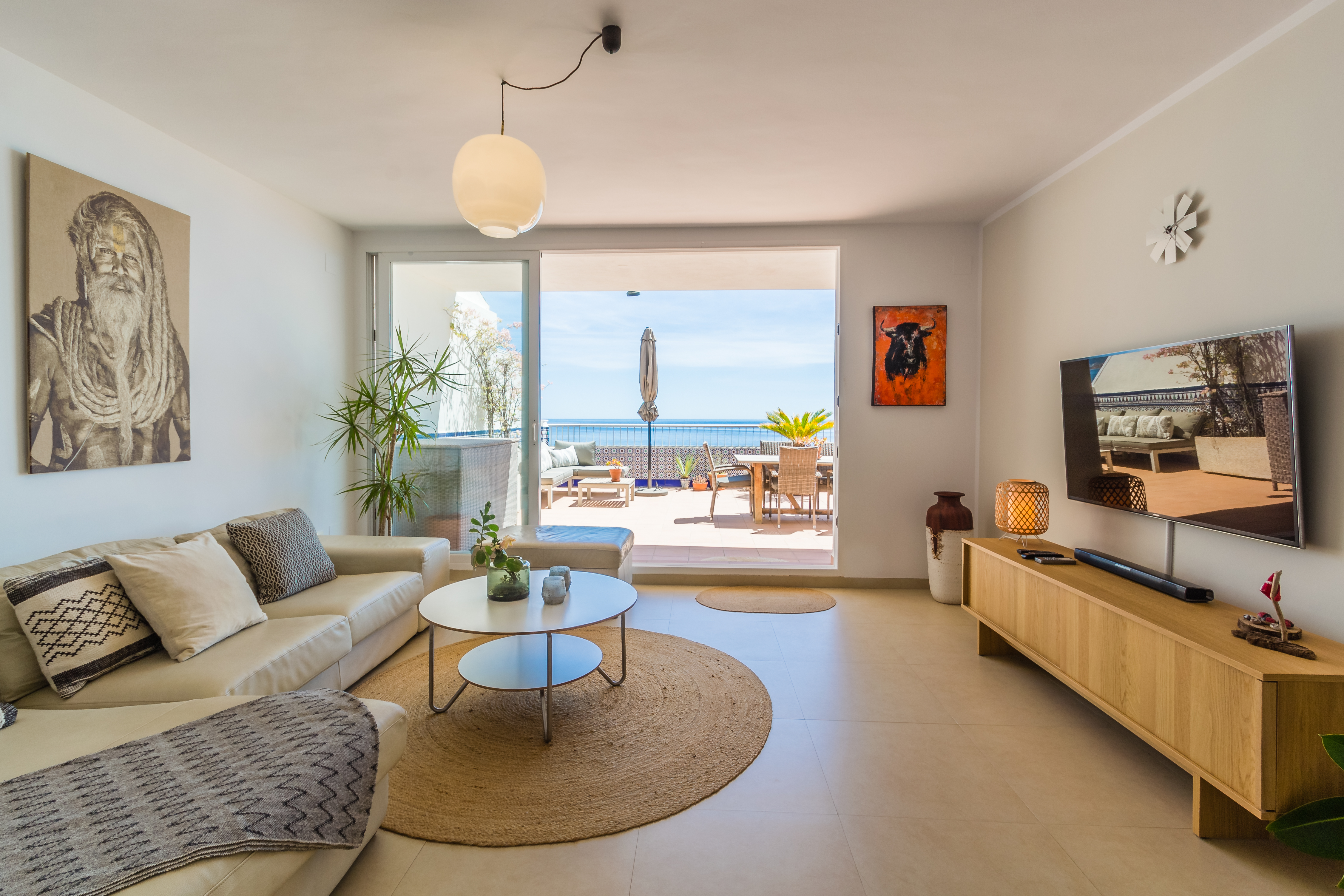 ESPECTACULAR �TICO CON JACUZZI