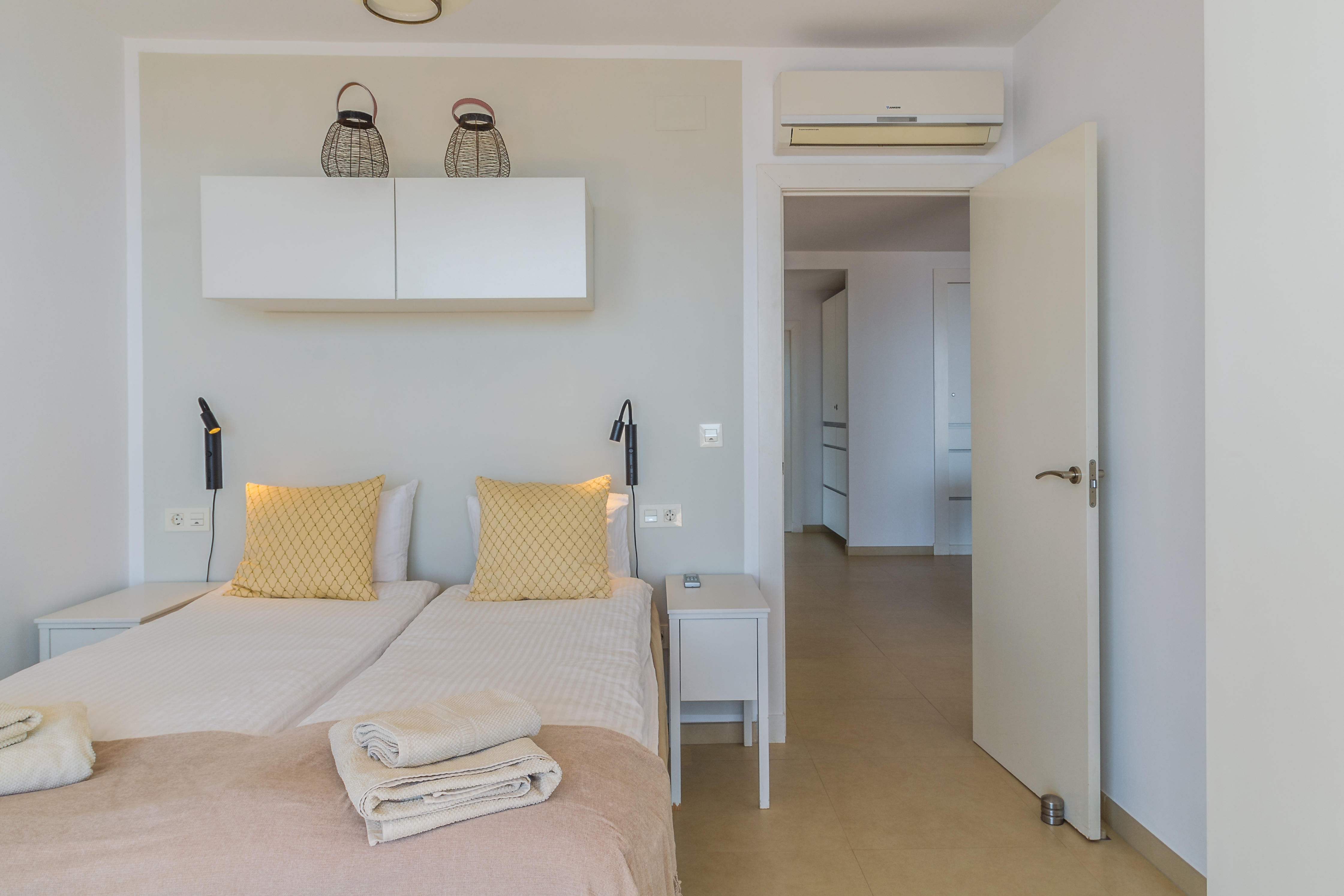 ESPECTACULAR �TICO CON JACUZZI