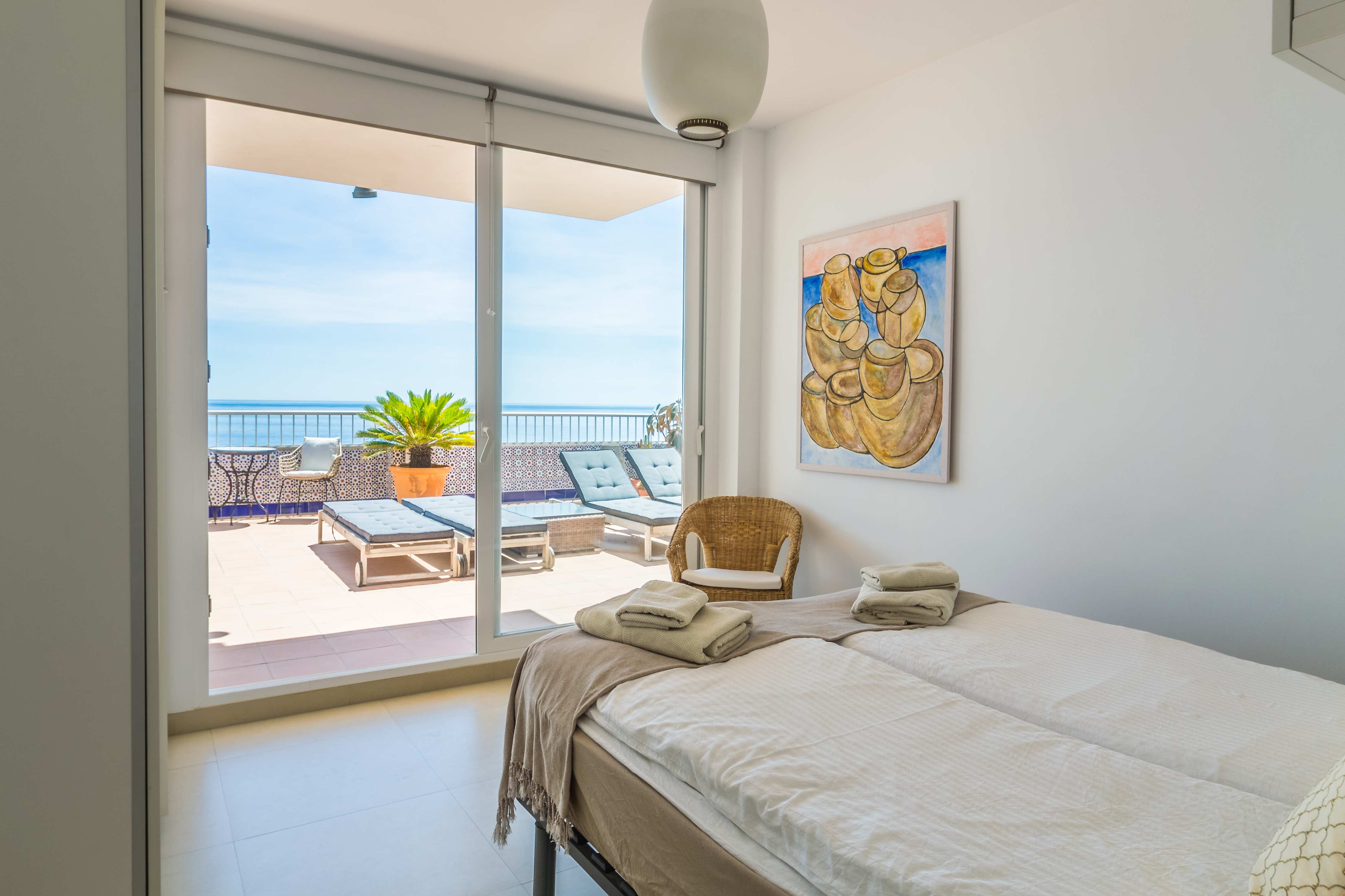 ESPECTACULAR �TICO CON JACUZZI