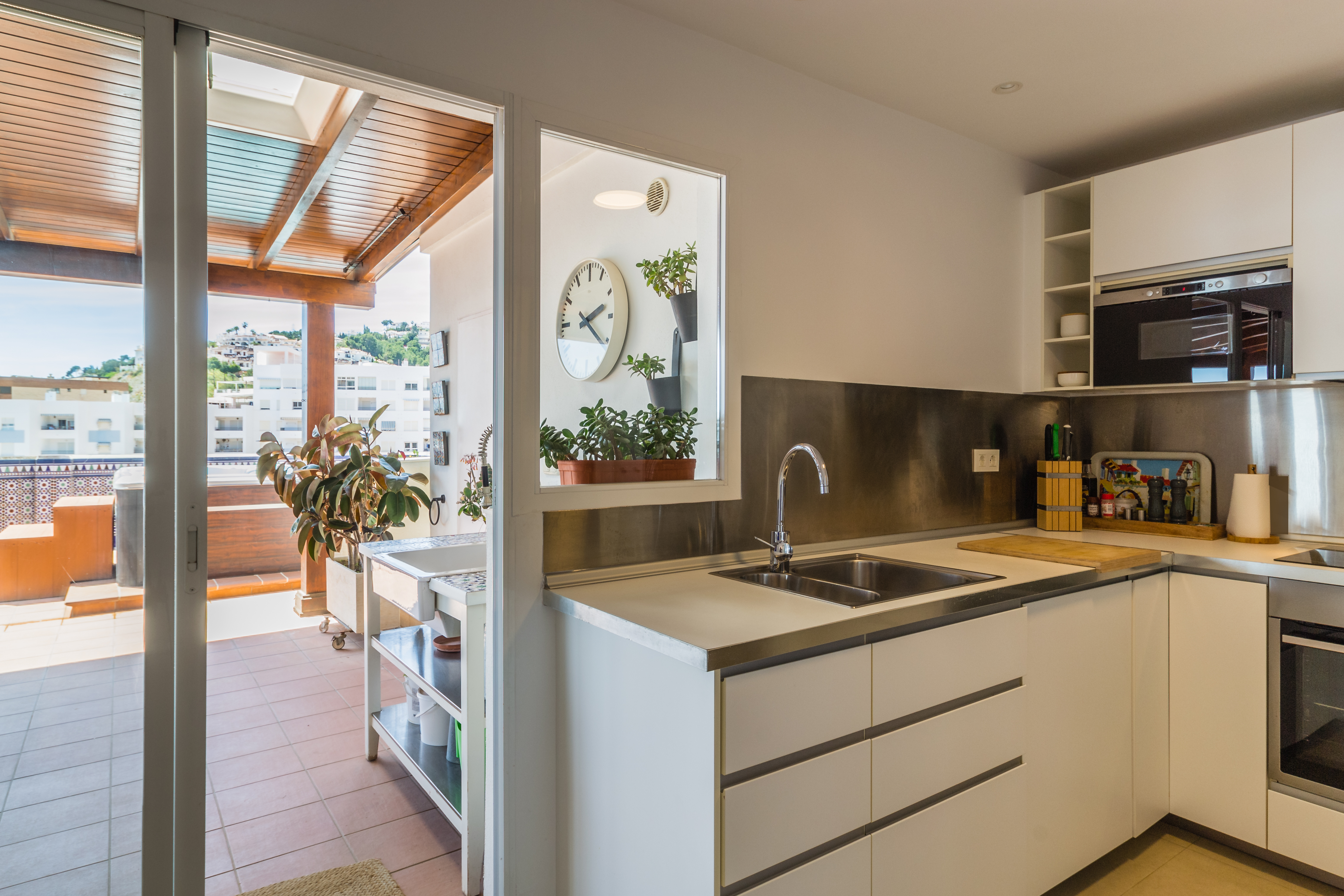 ESPECTACULAR �TICO CON JACUZZI