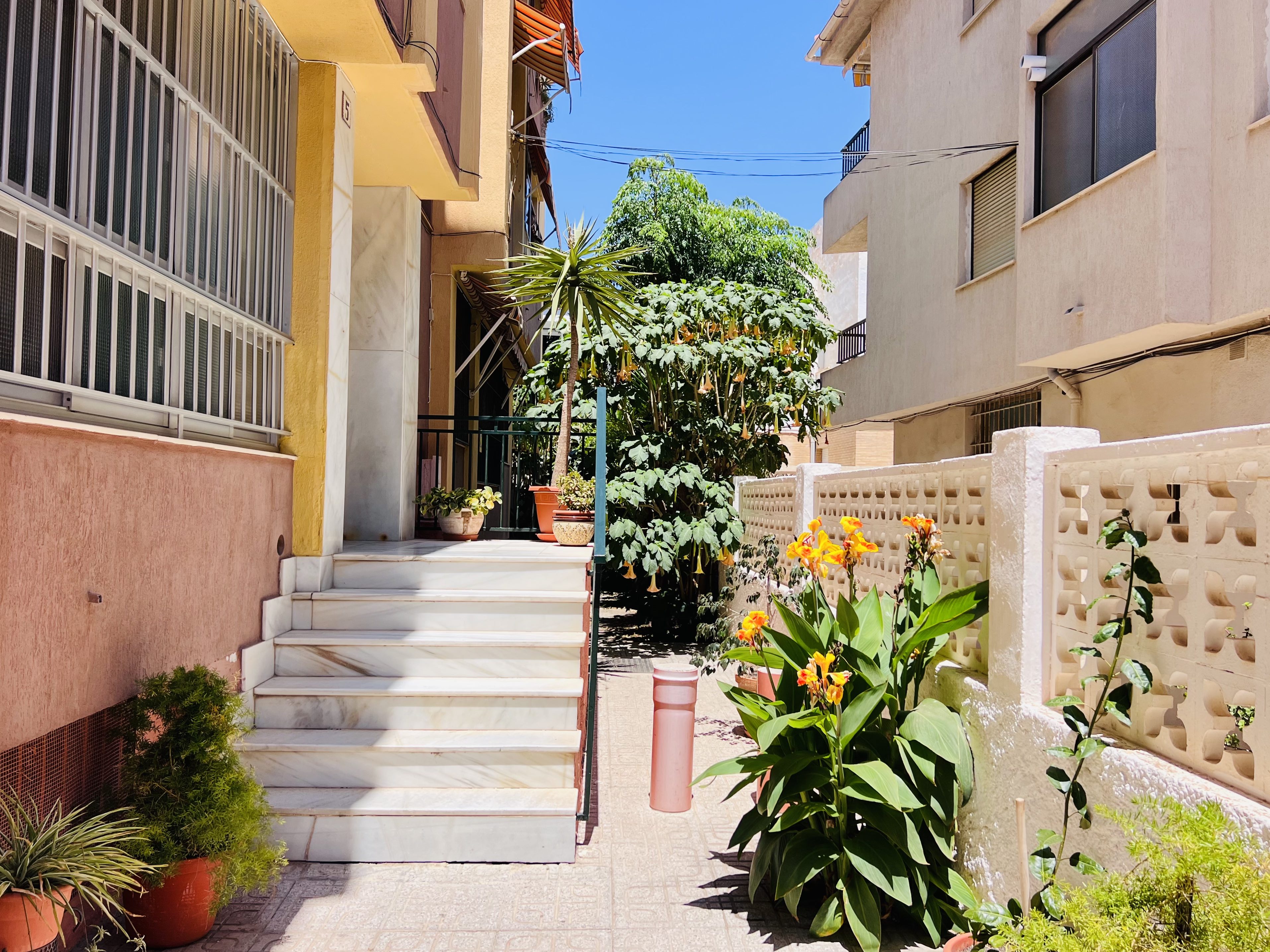 APARTAMENTO A 5 MINUTOS DE LA PLAYA 