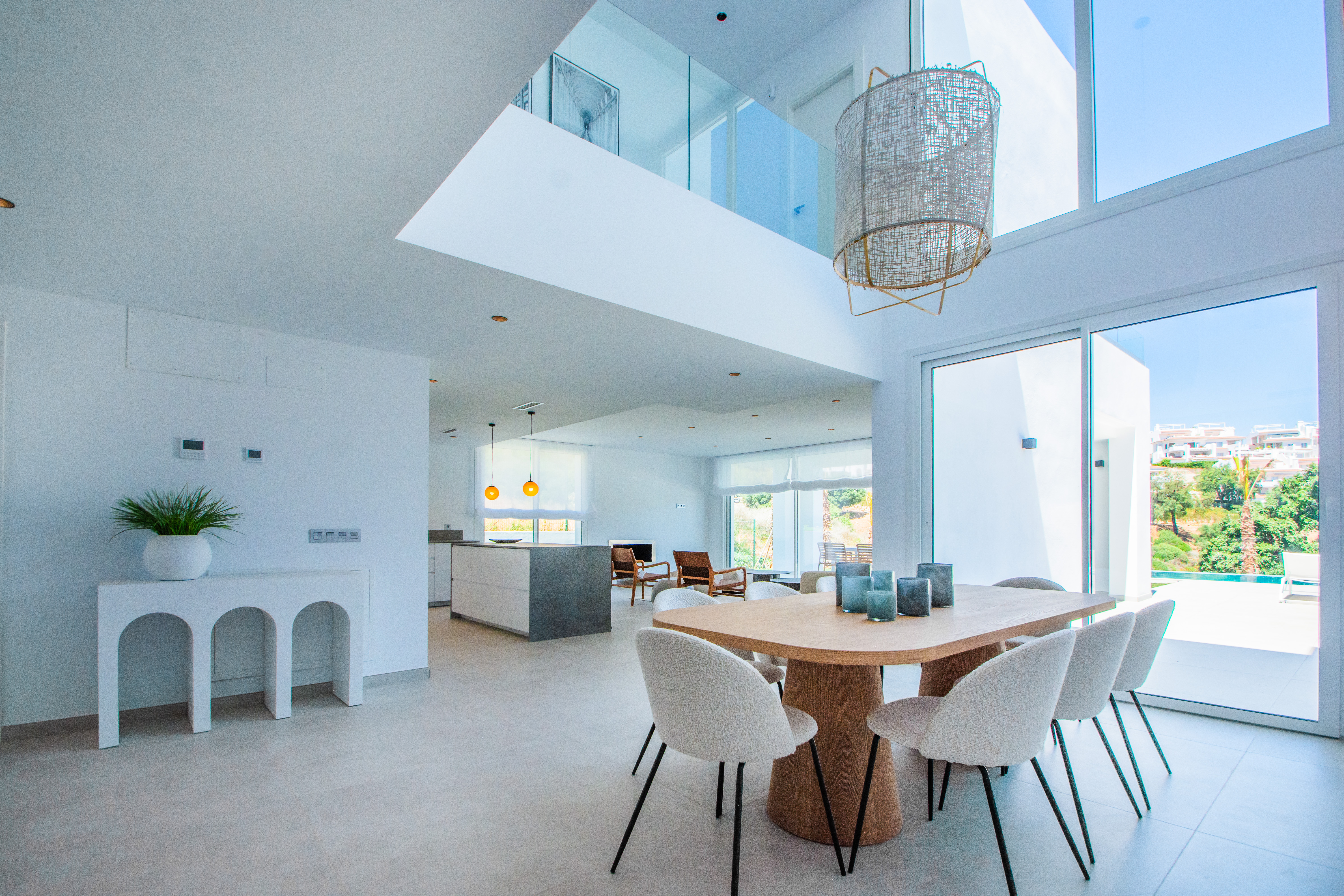 VILLA ESPECTACULAR EN LA MAIRENA, MARBELLA