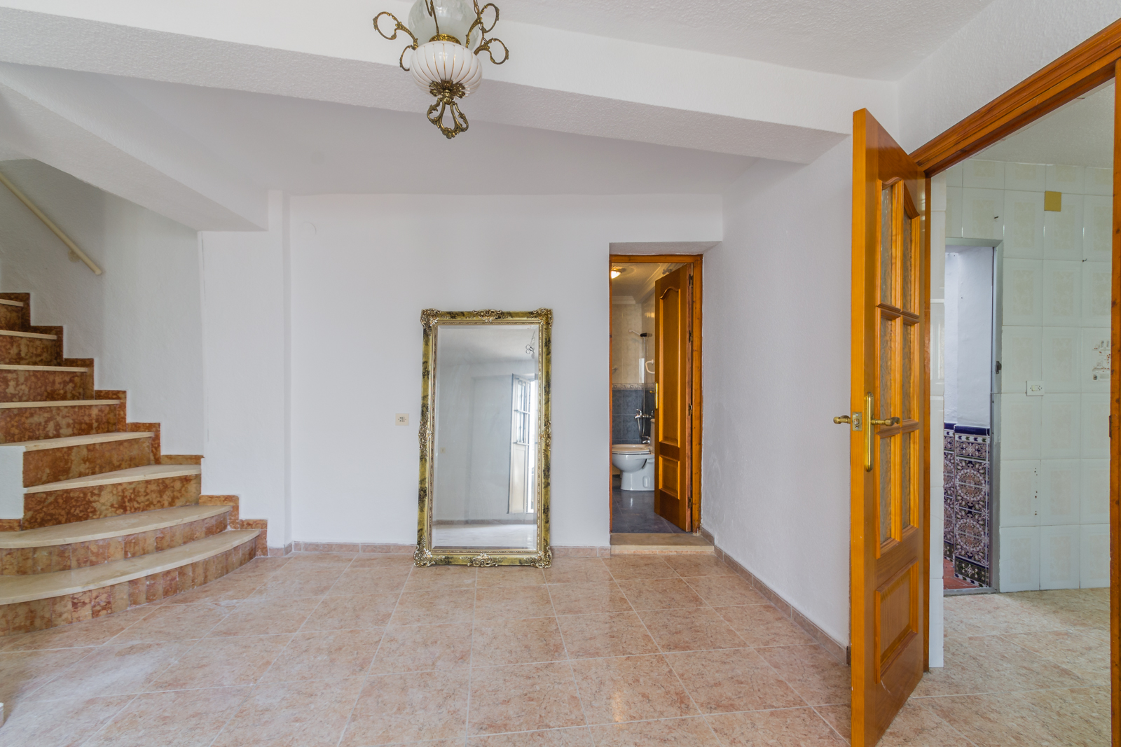 CASA DE PUEBLO EN EL CASCO HISTÓRICO DE ALMUÑÉCAR