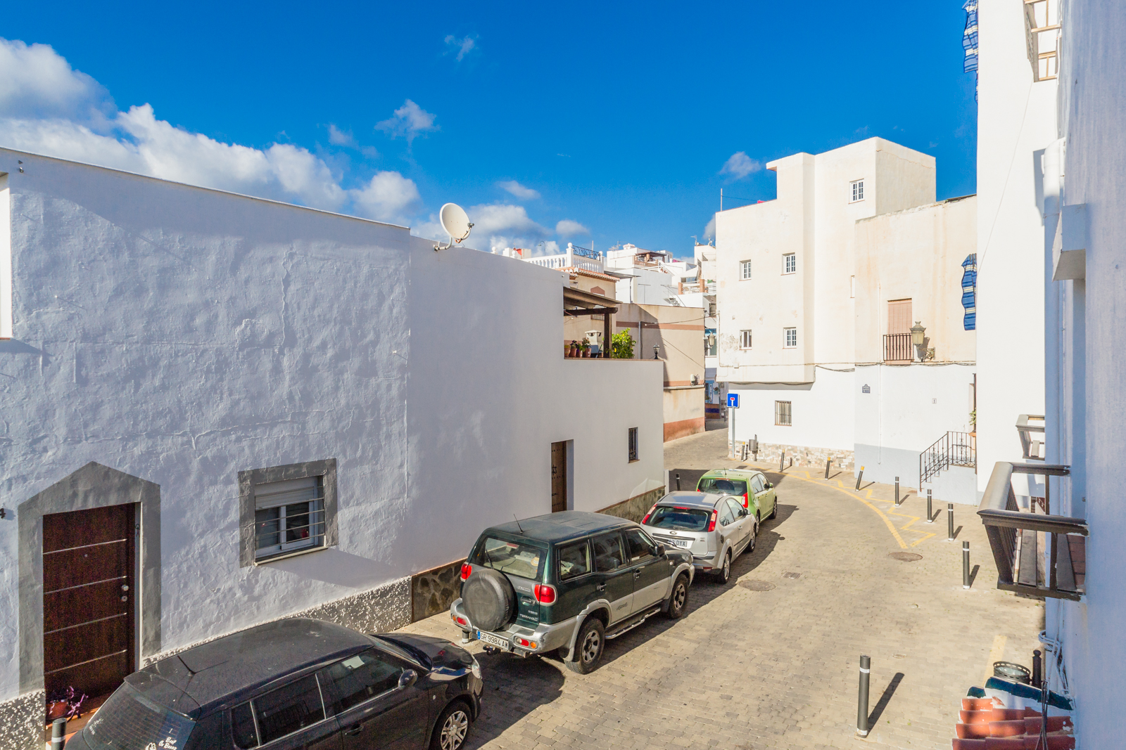 CASA DE PUEBLO EN EL CASCO HISTÓRICO DE ALMUÑÉCAR