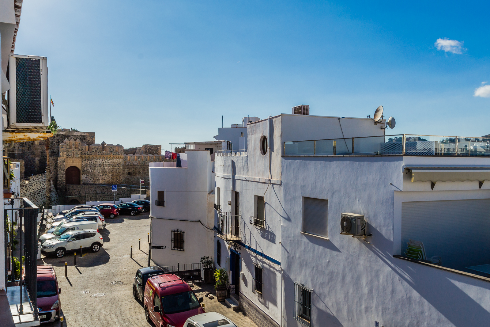 CASA DE PUEBLO EN EL CASCO HISTÓRICO DE ALMUÑÉCAR