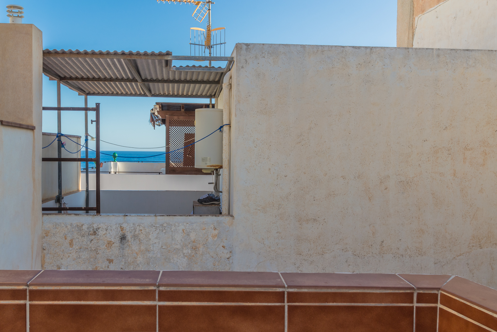 CASA DE PUEBLO EN EL CASCO HISTÓRICO DE ALMUÑÉCAR