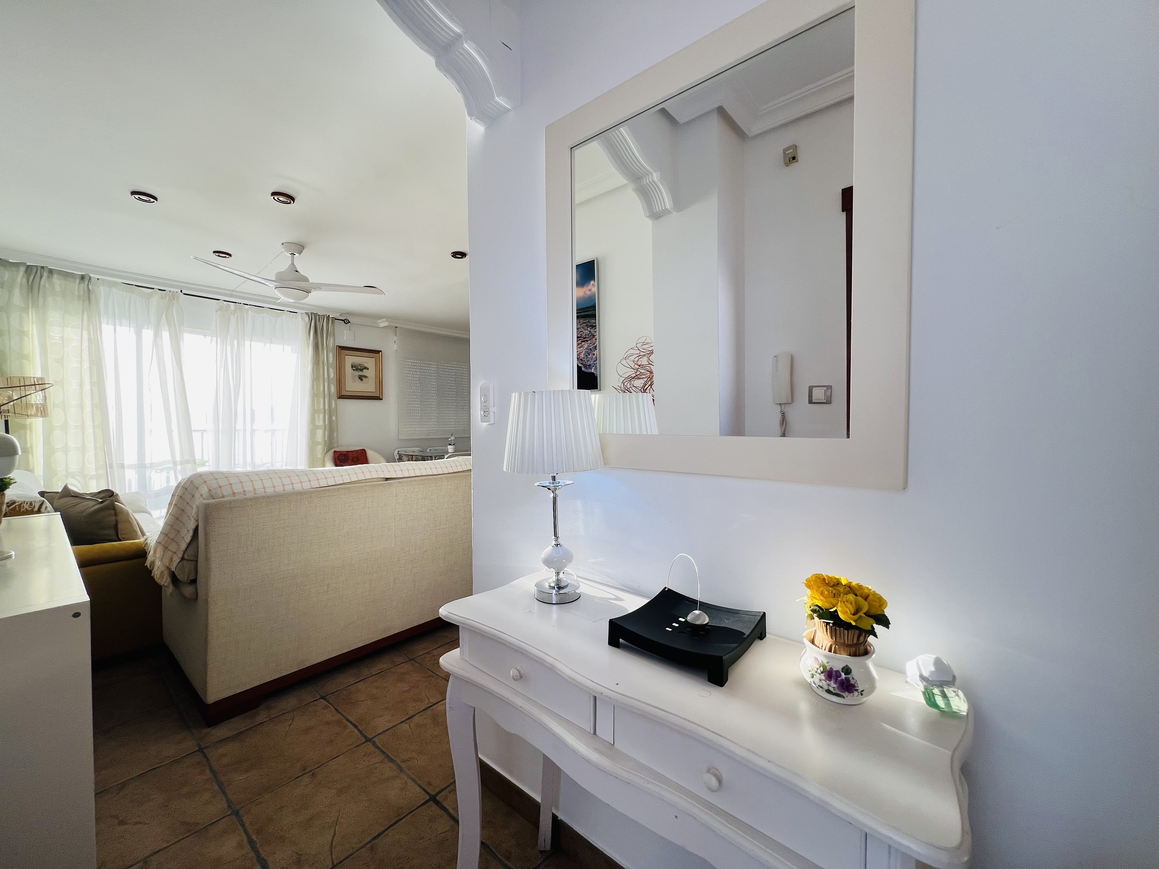 APARTAMENTO CON VISTAS AL MAR EN SALOBREA