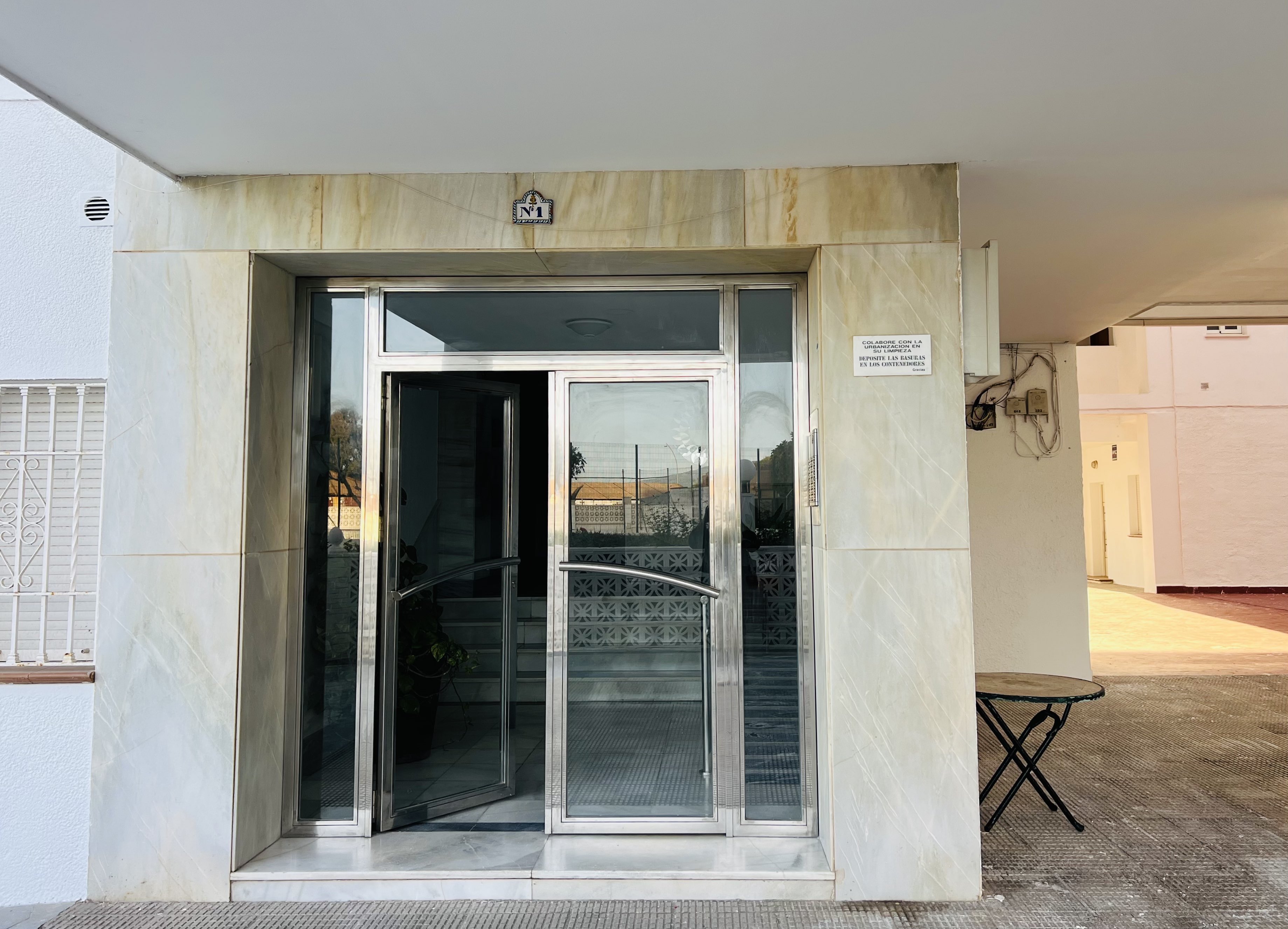 APARTAMENTO CON VISTAS AL MAR EN SALOBREA