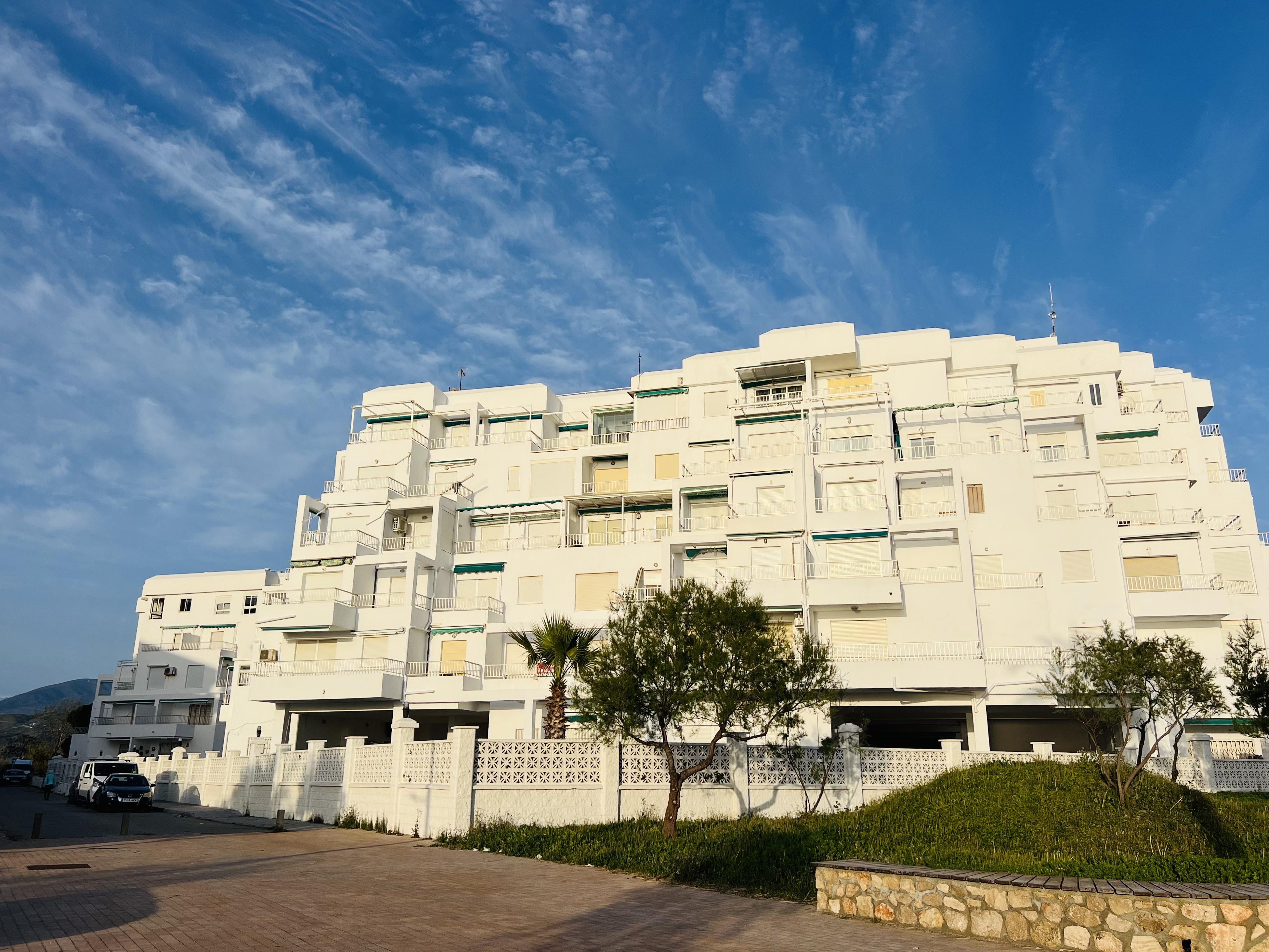 APARTAMENTO CON VISTAS AL MAR EN SALOBREA