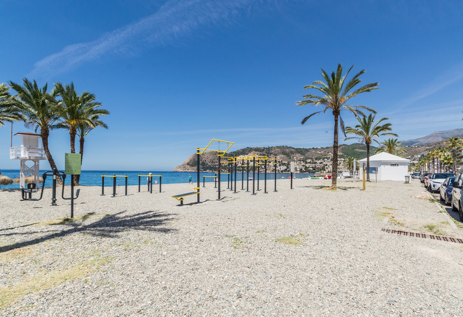 VILLA DE ESTILO ANDALUZ CON VISTAS AL MAR EN PUNTA DE LA MONA – LA HERRADURA